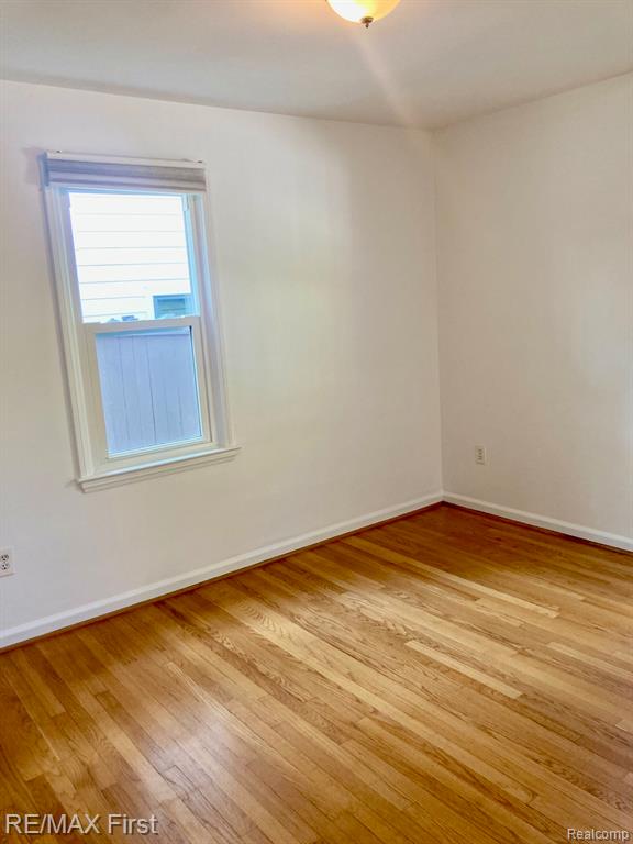 421 E Farnum Avenue, Royal Oak, MI 48067 — Photo 14