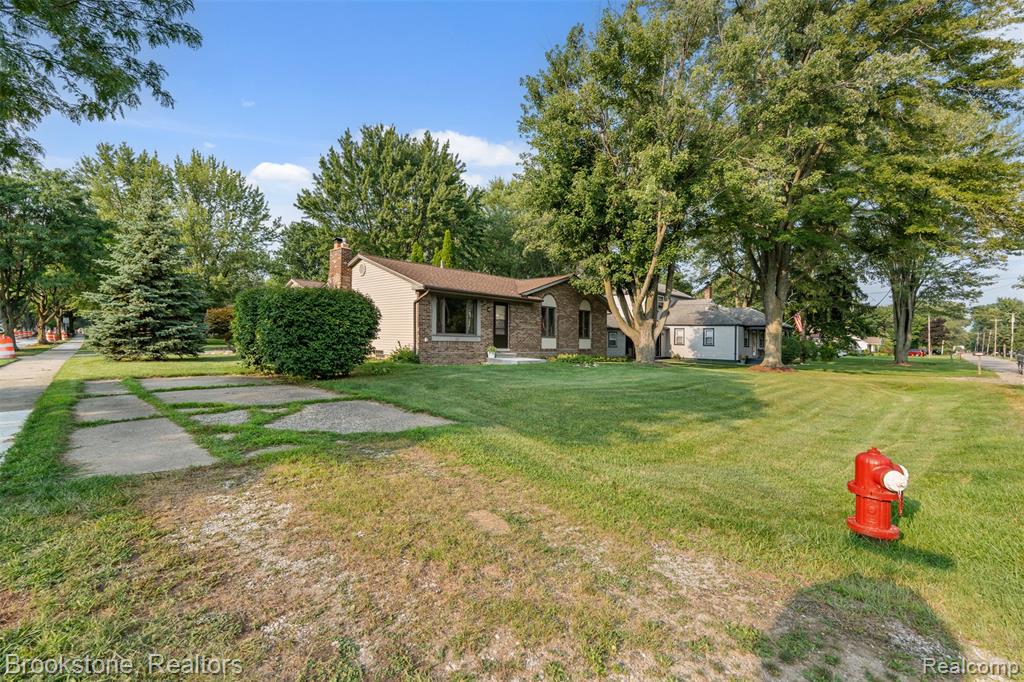 5315 Plymouth Street, Sterling Heights, MI 48310 — Photo 37
