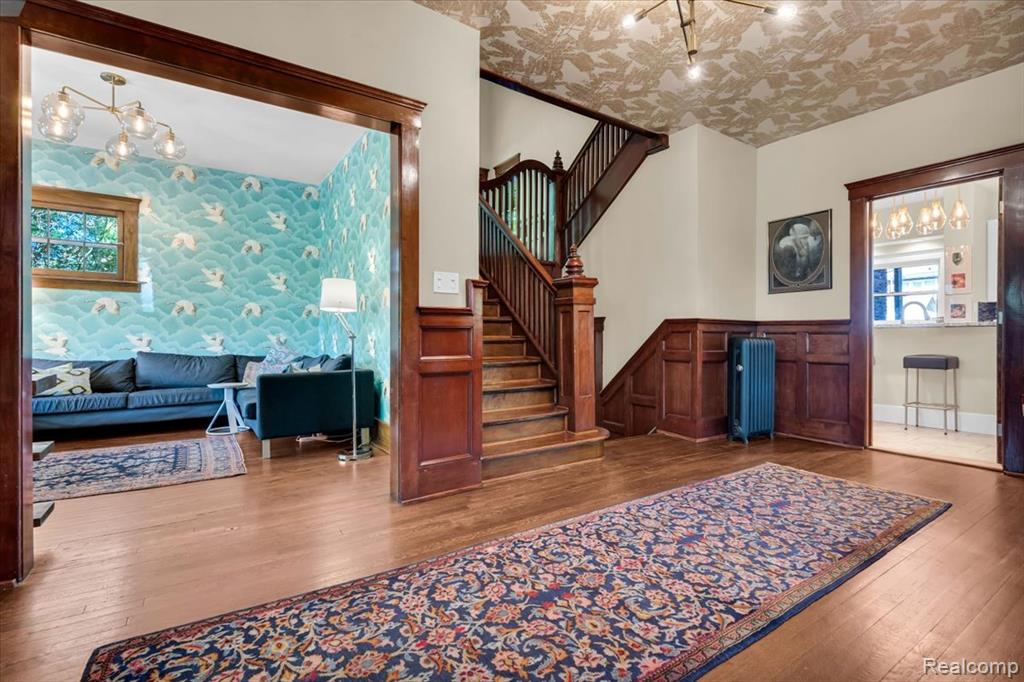 658 Longfellow Street, Detroit, MI 48202 — Photo 9