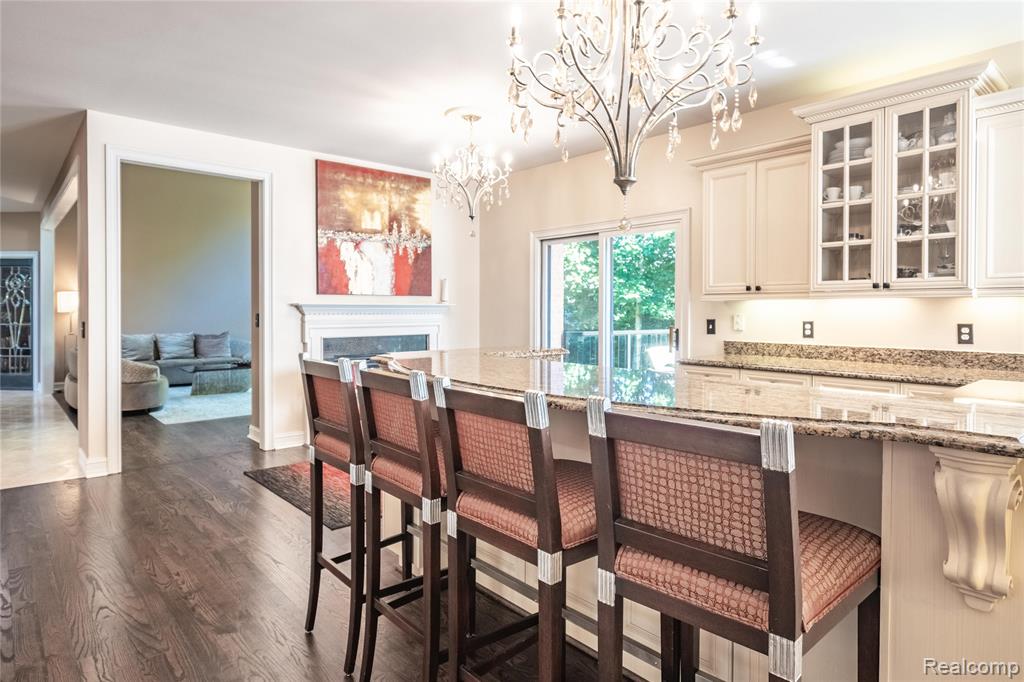4575 Forest Edge Lane N, West Bloomfield, MI 48323 — Photo 23