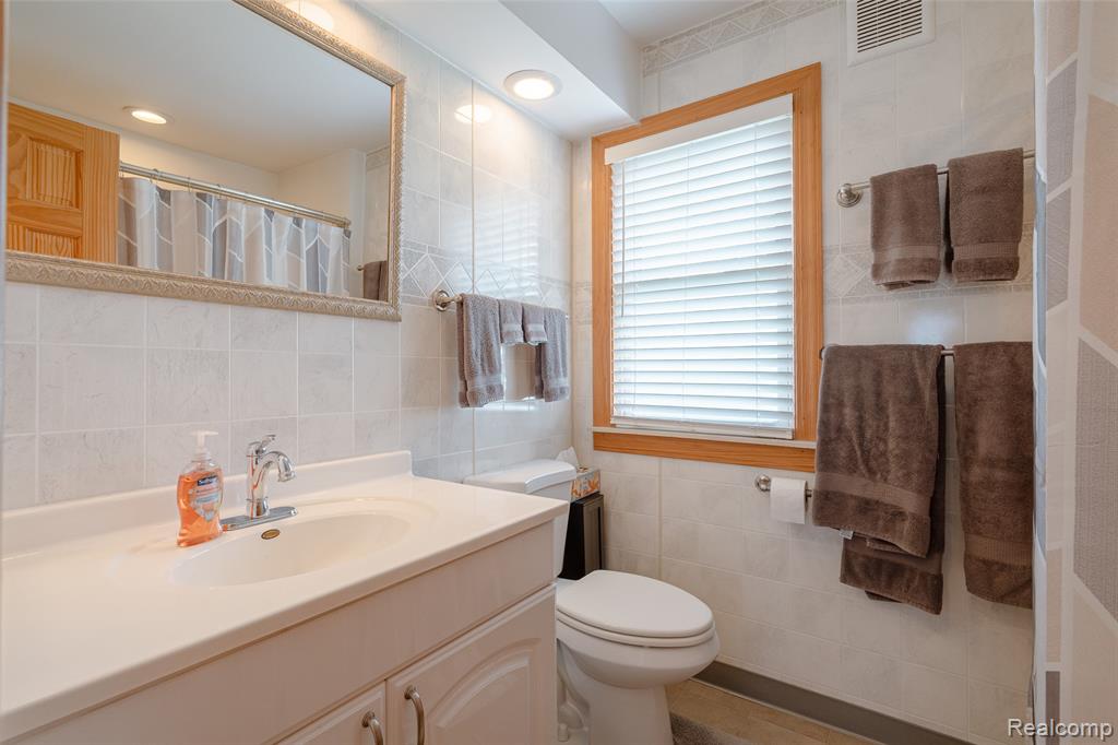6041 Gilman Street, Garden City, MI — Photo 25
