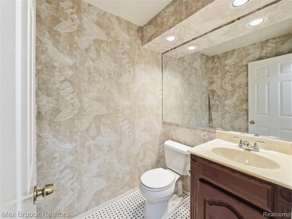 4259 Savoie Trail, West Bloomfield, MI 48323 — Photo 17