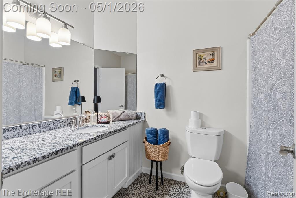 29374 Laurel Drive, Farmington Hills, MI 48331 — Photo 17