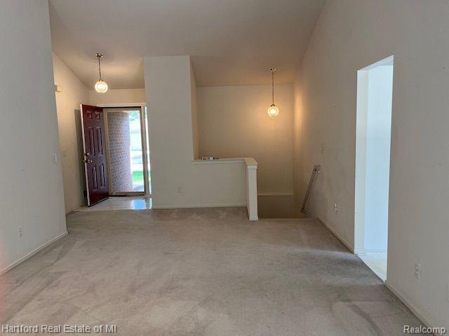 407 N OAK Drive, Walled Lake, MI 48390 — Photo 4