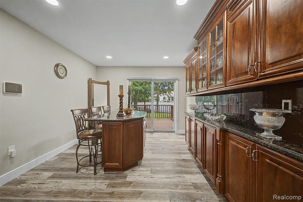 816 N Beech Daly Road, Dearborn Heights, MI 48127 — Photo 16