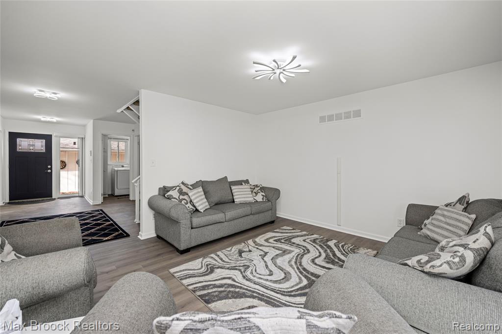 7451 Pebble Point, West Bloomfield, MI — Photo 6