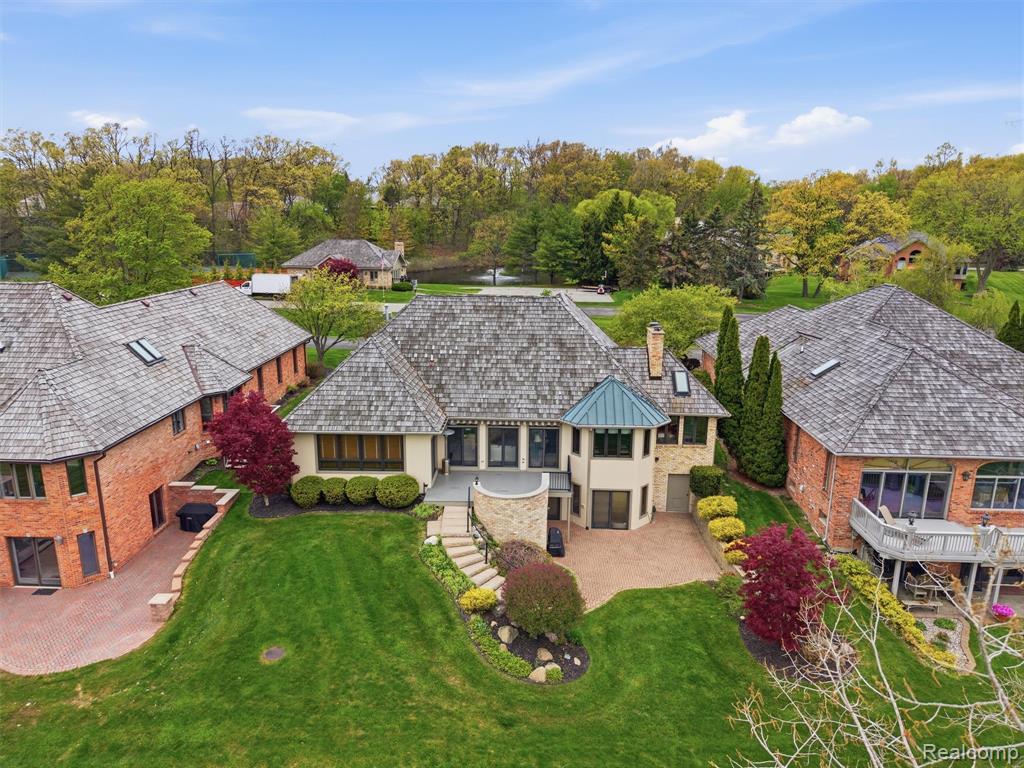 23 Chateaux Du Lac, Fenton, MI 48430 — Photo 59