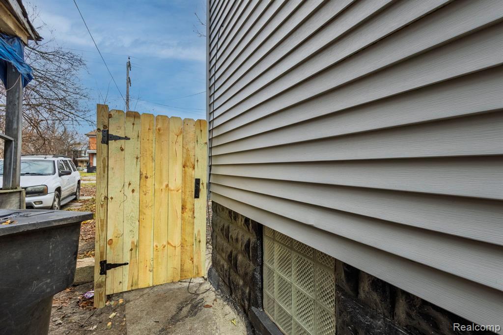 3280 Lothrop Street, Detroit, MI 48206 — Photo 20