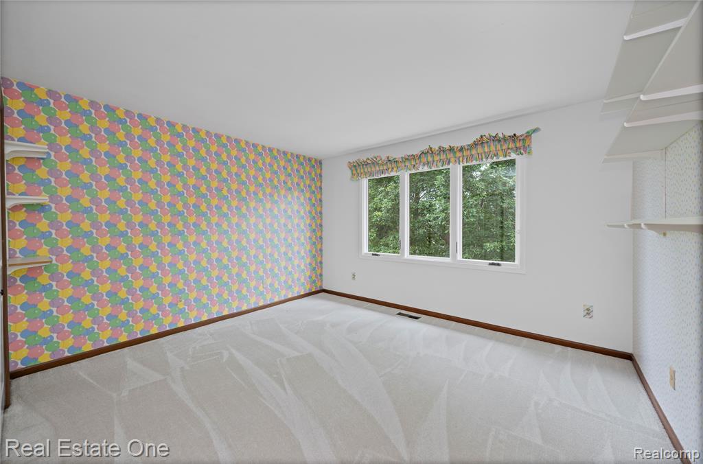 4279 Pine Lane, West Bloomfield, MI 48323 — Photo 21