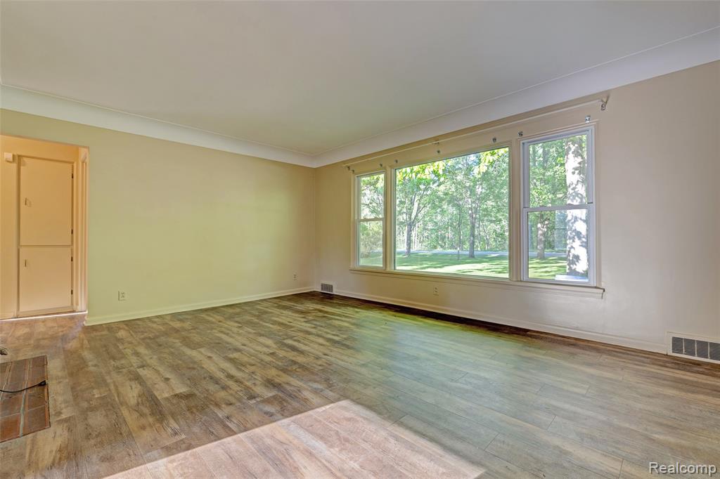 5890 Grange Hall Road, Holly, MI 48442 — Photo 5