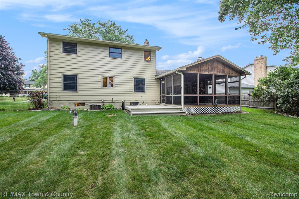 5555 Old Franklin Road, Grand Blanc, MI 48439 — Photo 23