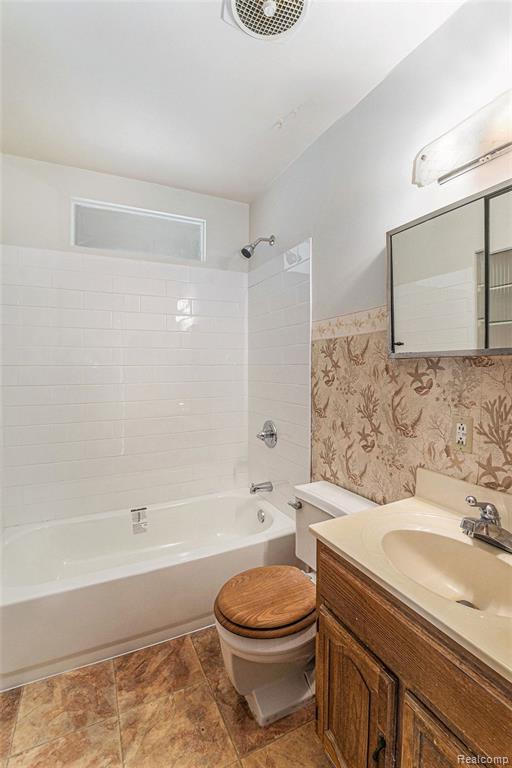 4418 Ashlawn Drive, Flint, MI 48507 — Photo 10