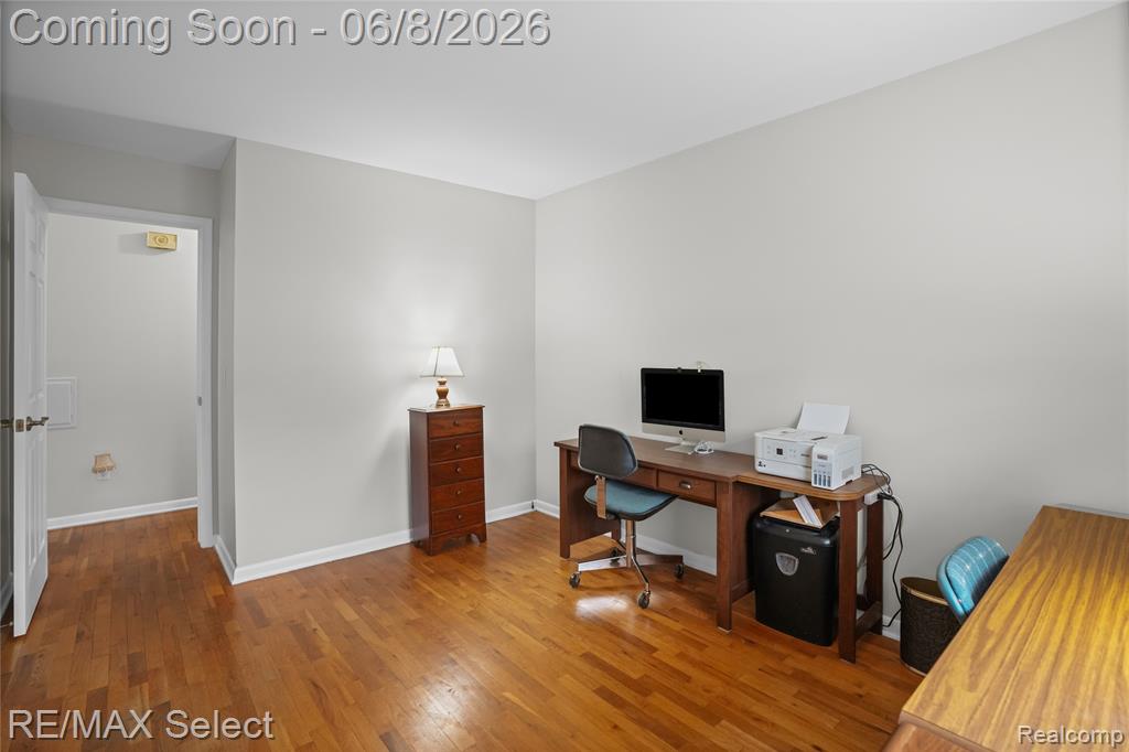 1333 Hidden Oaks Court, Flint, MI 48507 — Photo 29