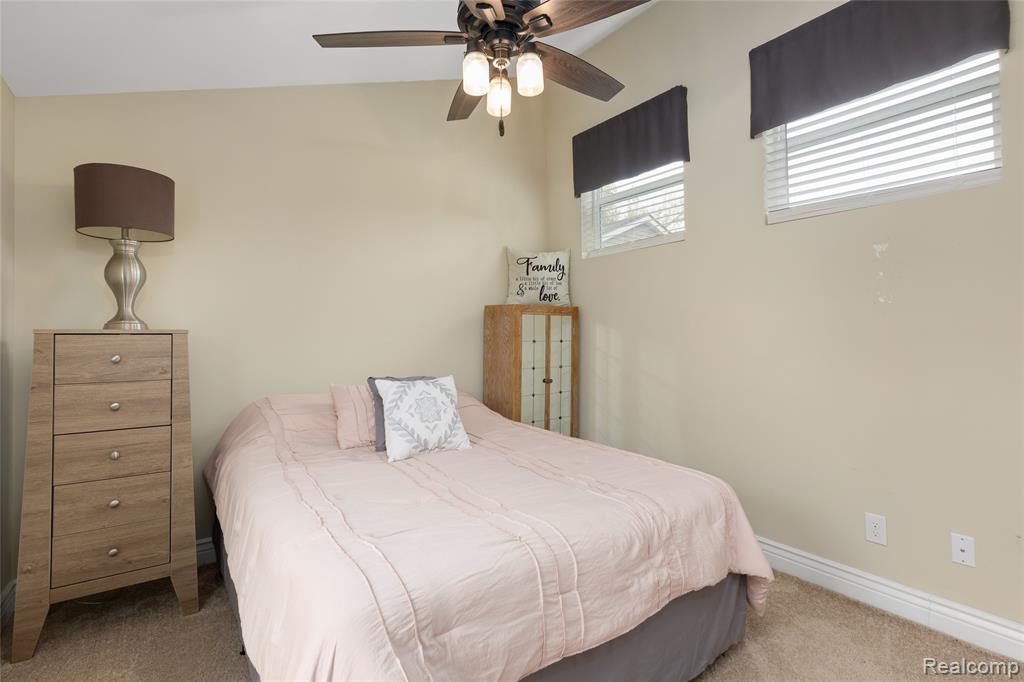 9474 Thames Boulevard, White Lake, MI — Photo 20