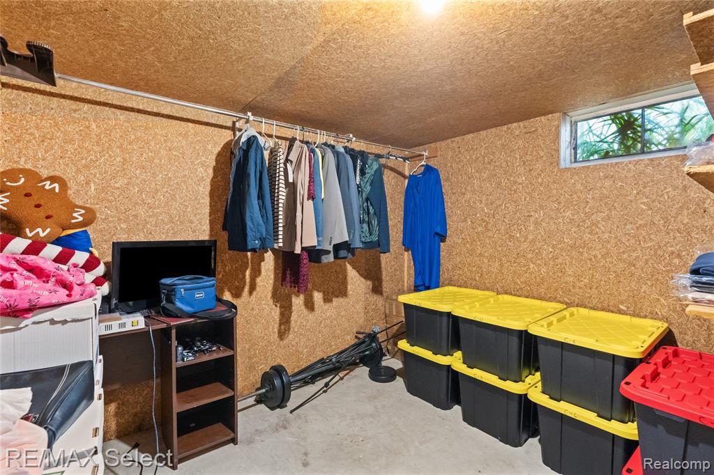 1490 Dyemeadow Lane, Flint, MI 48532 — Photo 47