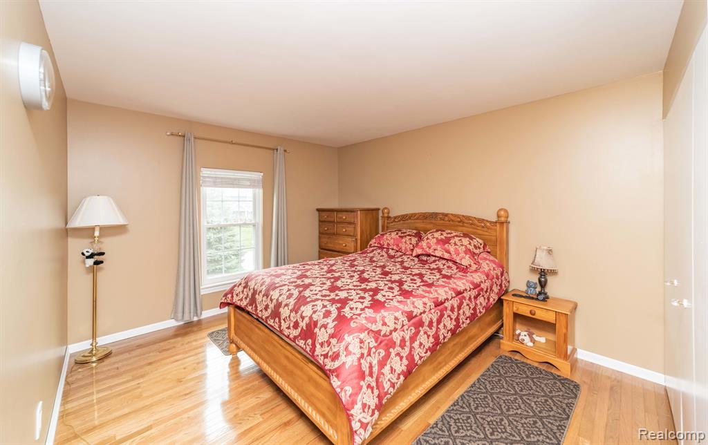 5628 WARRENSHIRE Drive, West Bloomfield, MI — Photo 44