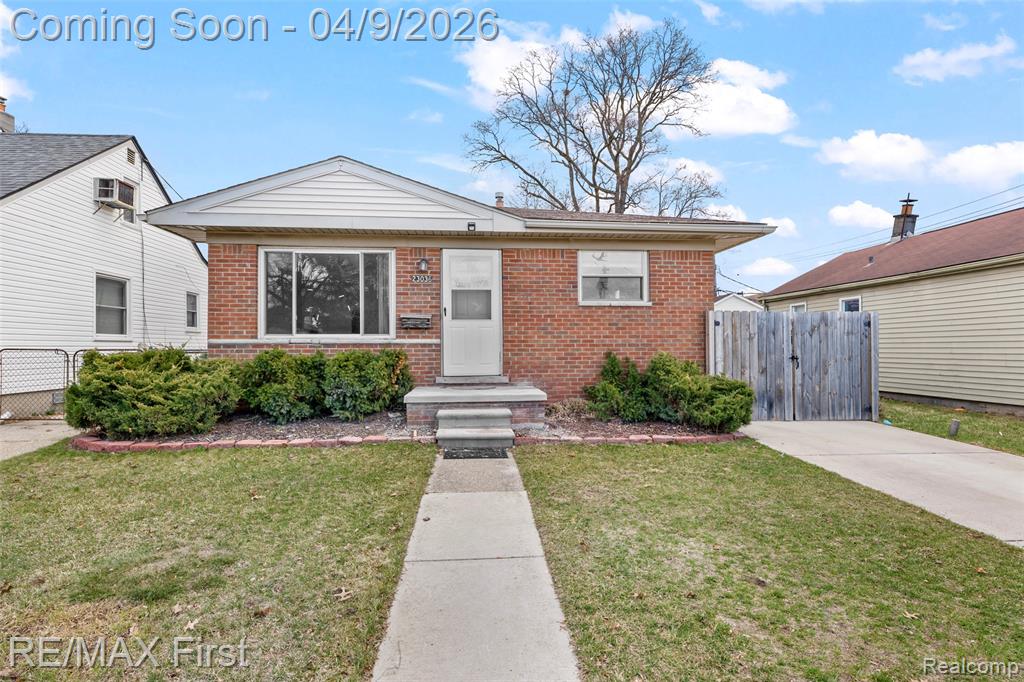23036 COUZENS Avenue, Hazel Park, MI 48030 — front exterior