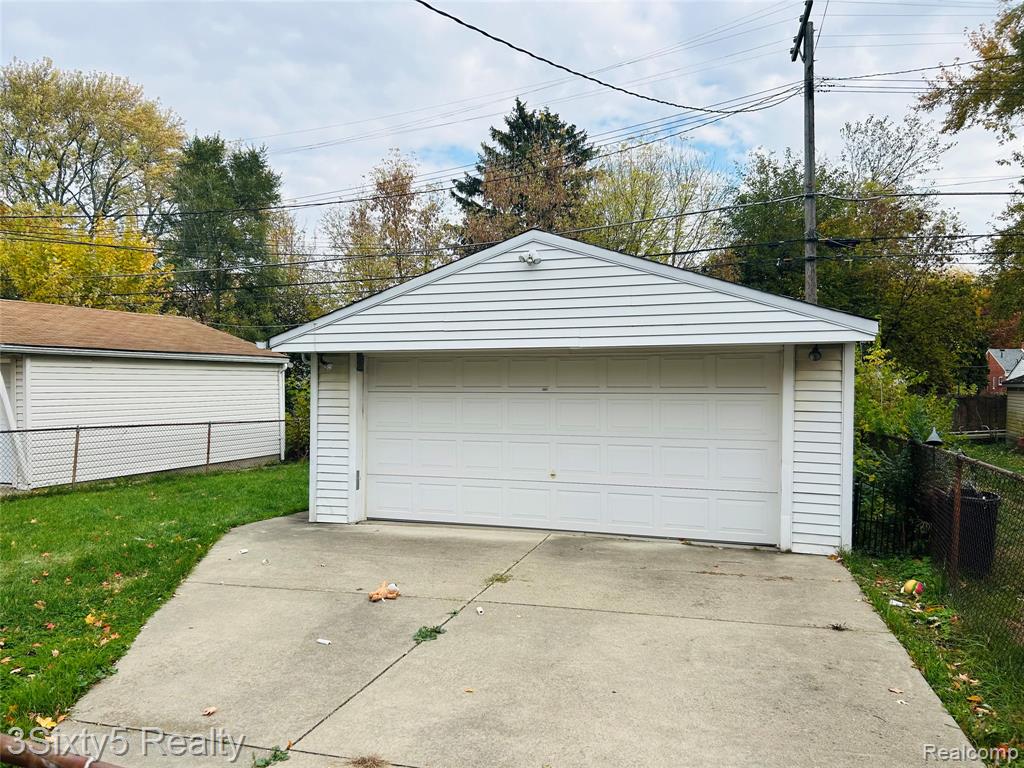 4459 Parker Street, Dearborn Heights, MI 48125 — Photo 16