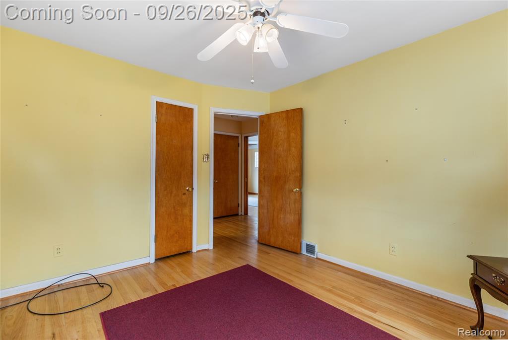 7290 Helen, Center Line, MI 48015 — Photo 16