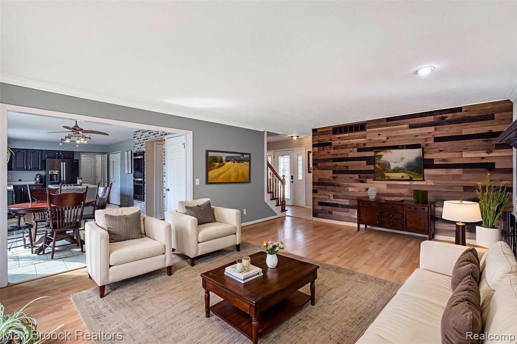 5031 Belsay Road, Grand Blanc, MI 48439 — Photo 8