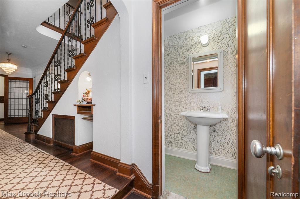 19331 Berkeley Road, Detroit, MI 48221 — Photo 27
