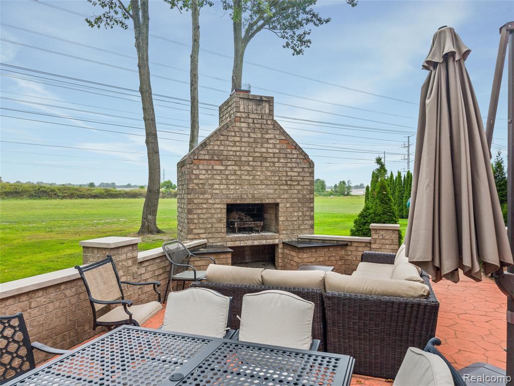 52041 Loon Court, Shelby Twp, MI 48315 — Photo 52