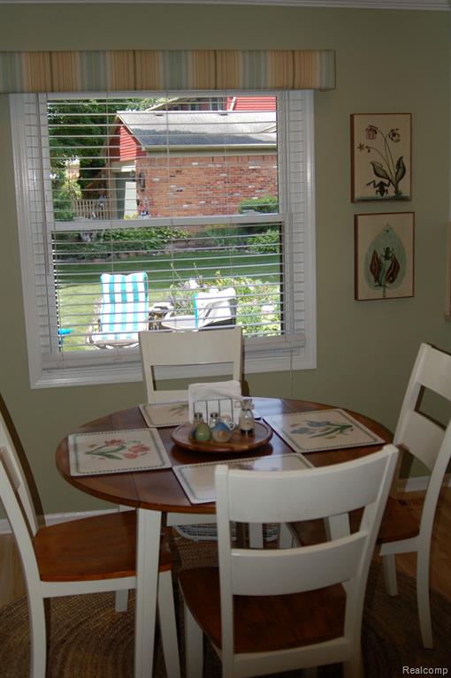 16911 WHITE HAVEN Drive, Northville, MI 48168 — Photo 13