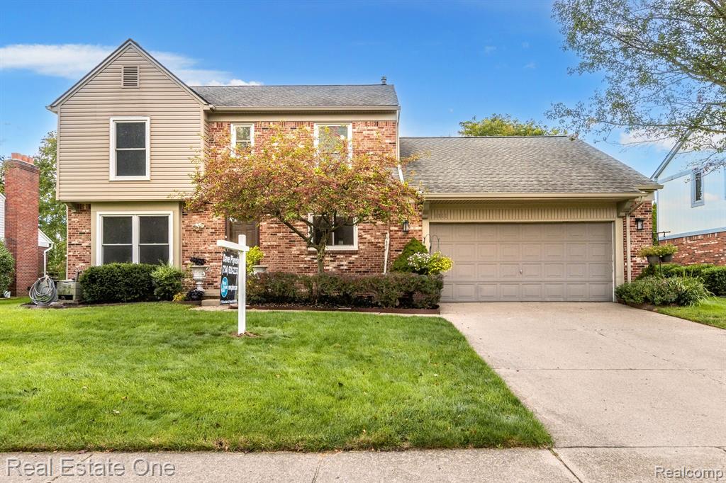 5201 CROWFOOT Drive, Troy, MI 48085 — front exterior