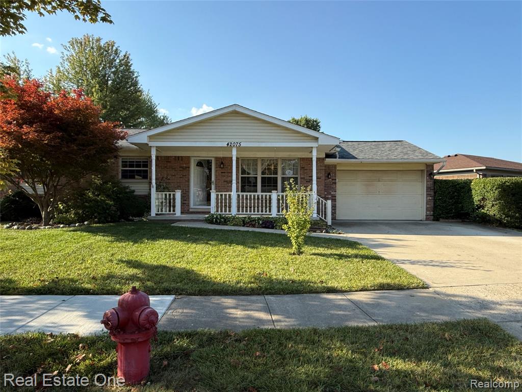 42075 GLORIA Drive, Canton, MI 48187 — Photo 2