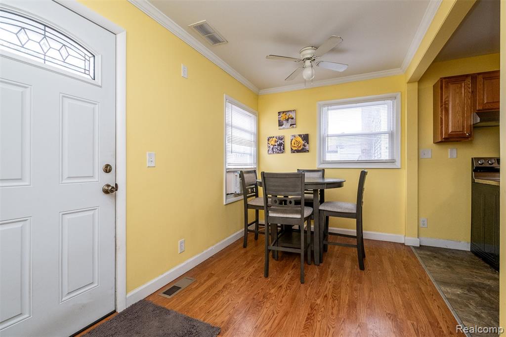 957 E Meyers Avenue, Hazel Park, MI 48030 — Photo 11