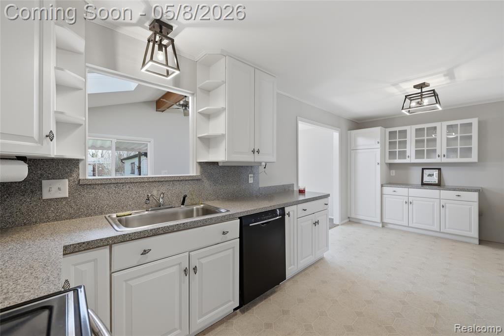 33226 Vista Way, Fraser, MI 48026 — Photo 11
