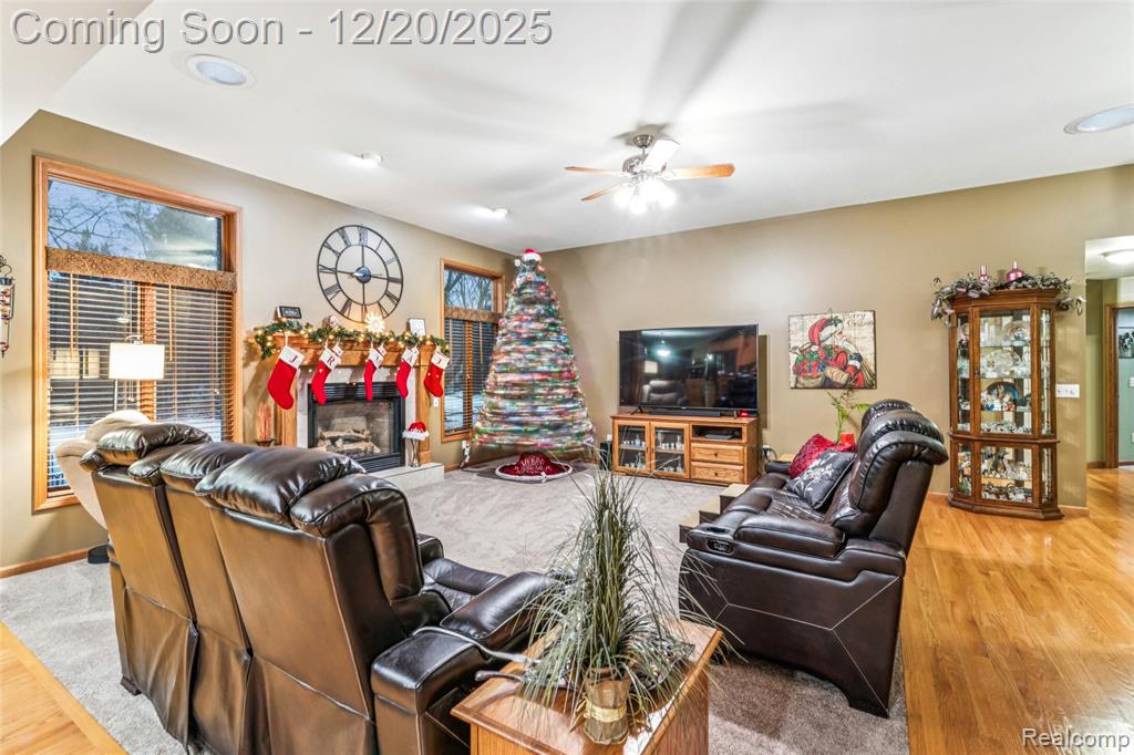 9493 Pine Needle Trail, Flushing, MI 48433 — Photo 8