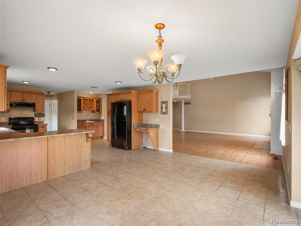 50100 Victoria Place, Macomb, MI 48044 — Photo 28