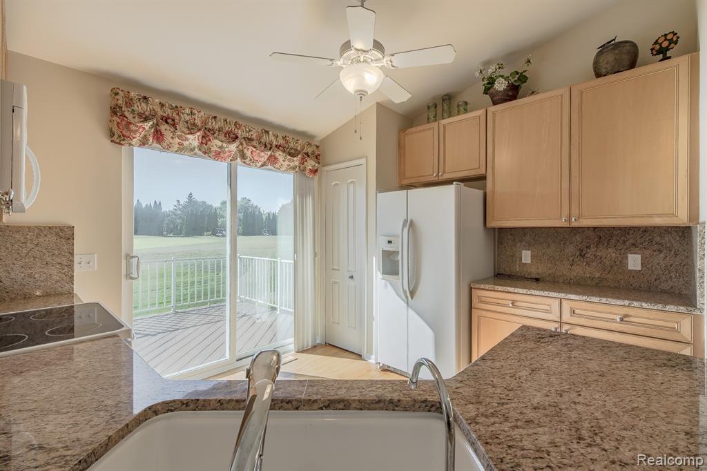 5985 Baypointe Boulevard, Clarkston, MI — Photo 27