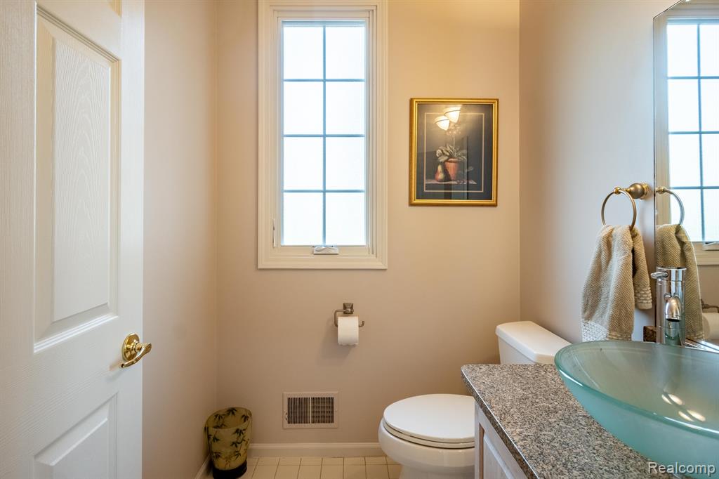 7059 YARMOUTH Drive, West Bloomfield, MI — Photo 20