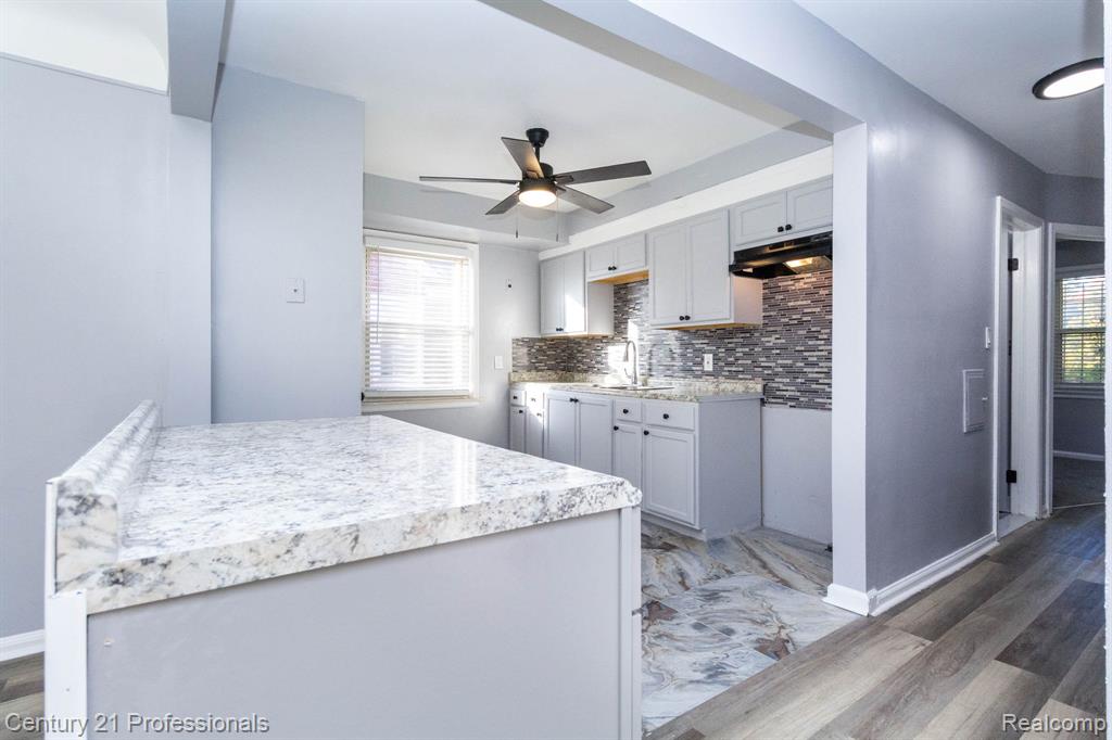 18951 Edinborough Road, Detroit, MI 48219 — Photo 9