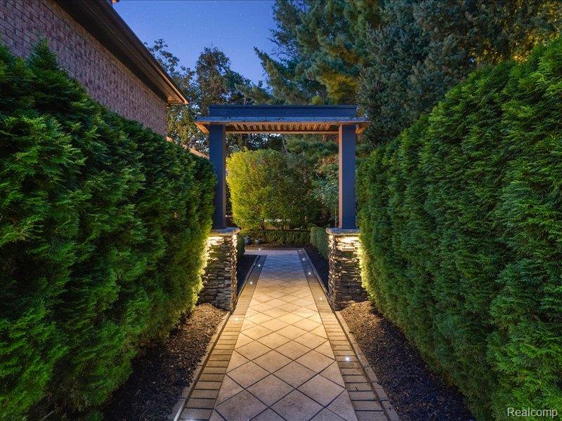 44104 Verona Lane, Northville, MI 48168 — Photo 8