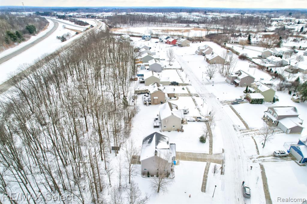 7115 GLENMEADOW Court, Grand Blanc, MI 48439 — Photo 25