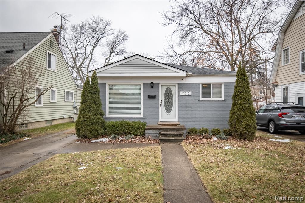 715 N DORCHESTER Avenue, Royal Oak, MI 48067 — Photo 25