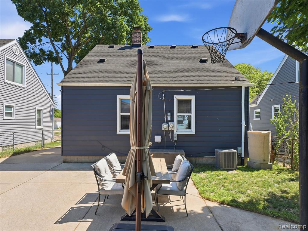 433 Dewey Street, Royal Oak, MI 48067 — Photo 26