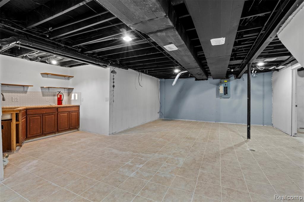 5420 Southlawn Drive, Sterling Heights, MI 48310 — Photo 19