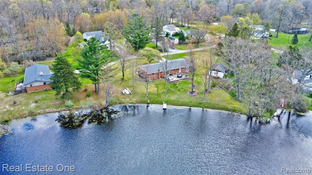 327 Coats Road, Lake Orion, MI 48362 — Photo 49