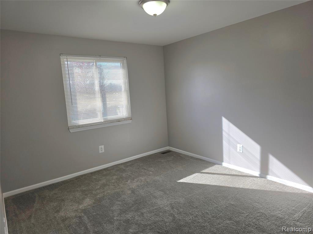48570 Sugarbush Road, 56, New Baltimore, MI 48047 — Photo 23
