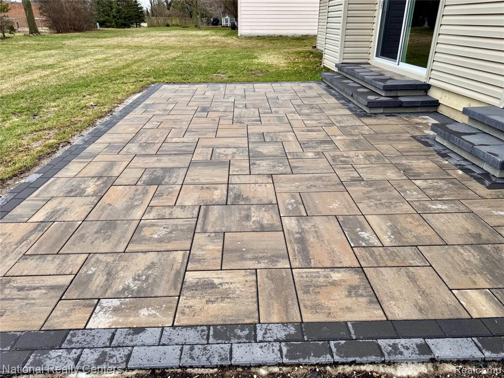 40684 Village Wood Road, Novi, MI — Photo 11