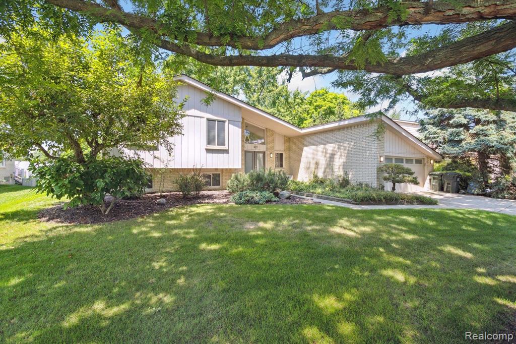 427 Rolling Green Circle S, Rochester Hills, MI 48309 — Photo 53