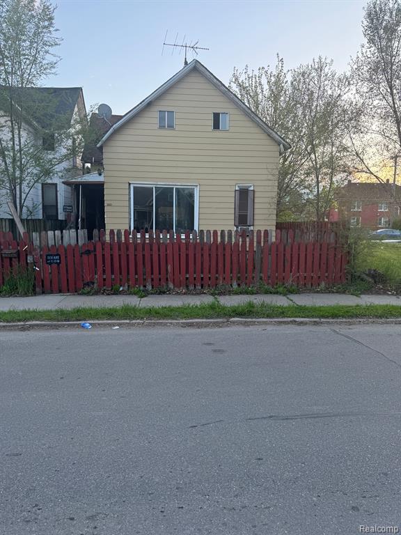 2021 Junction Street, Detroit, MI 48209 — Photo 2