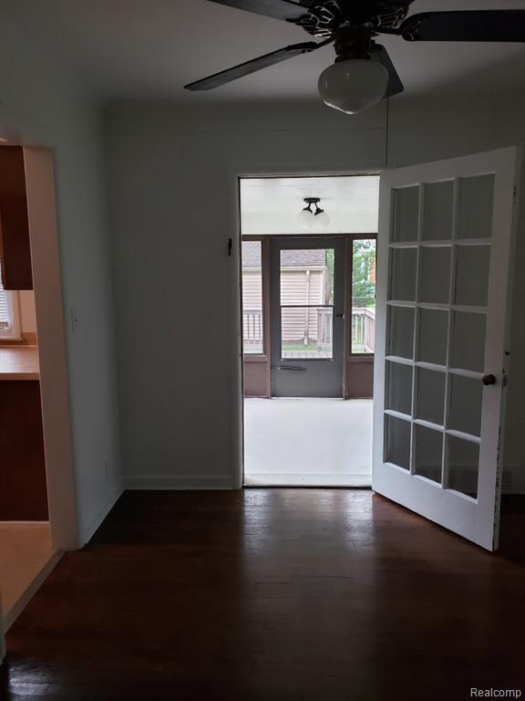 4418 S VERONA Circle, Royal Oak, MI 48073 — Photo 19
