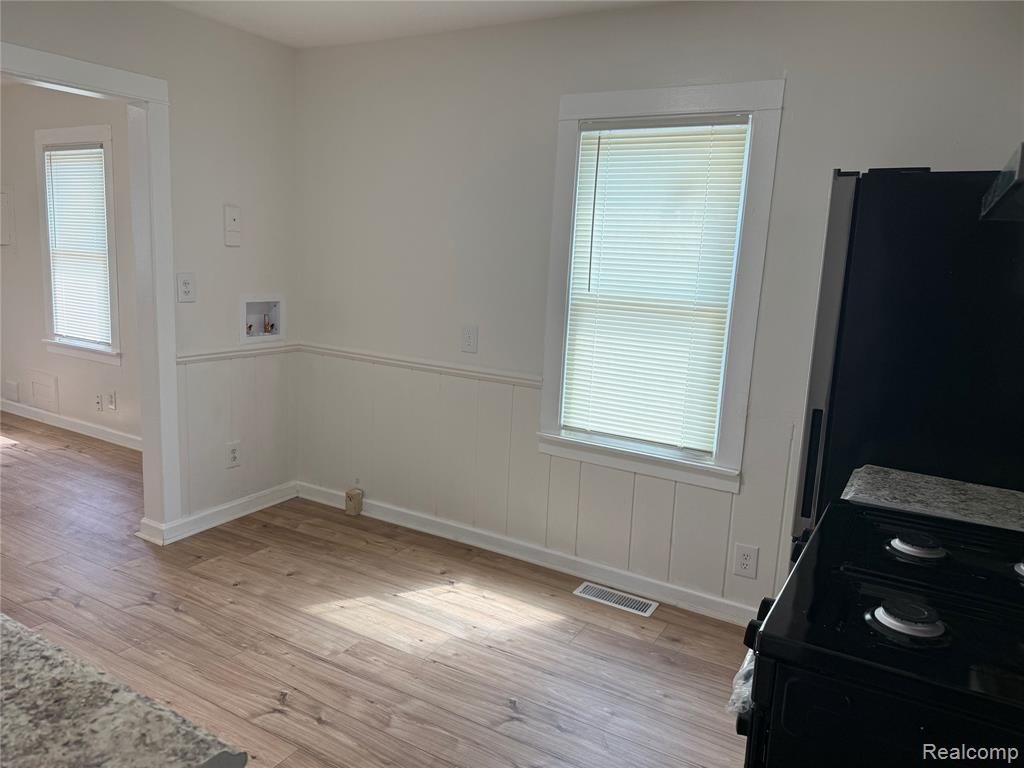 4910 HUGHES Road, Lansing, MI 48910 — Photo 14