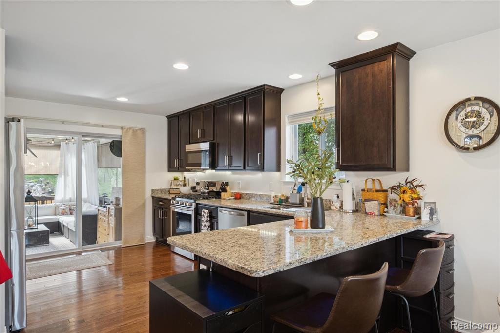 7799 Rampart Trail, Waterford, MI 48327 — Photo 10