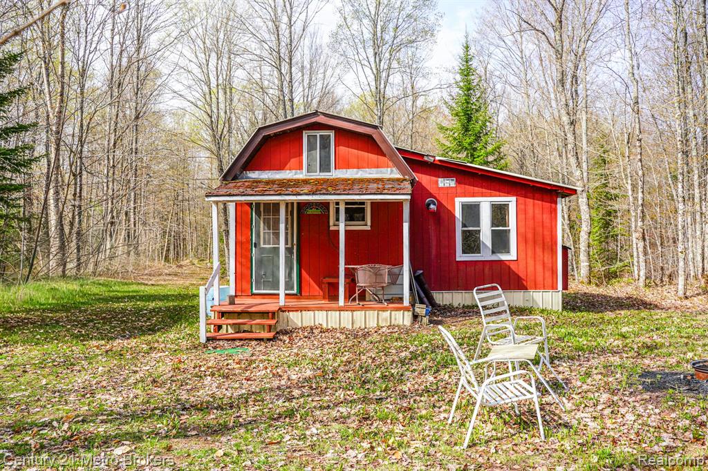 21821 Krenkel, Newberry, MI 49868 — Photo 3